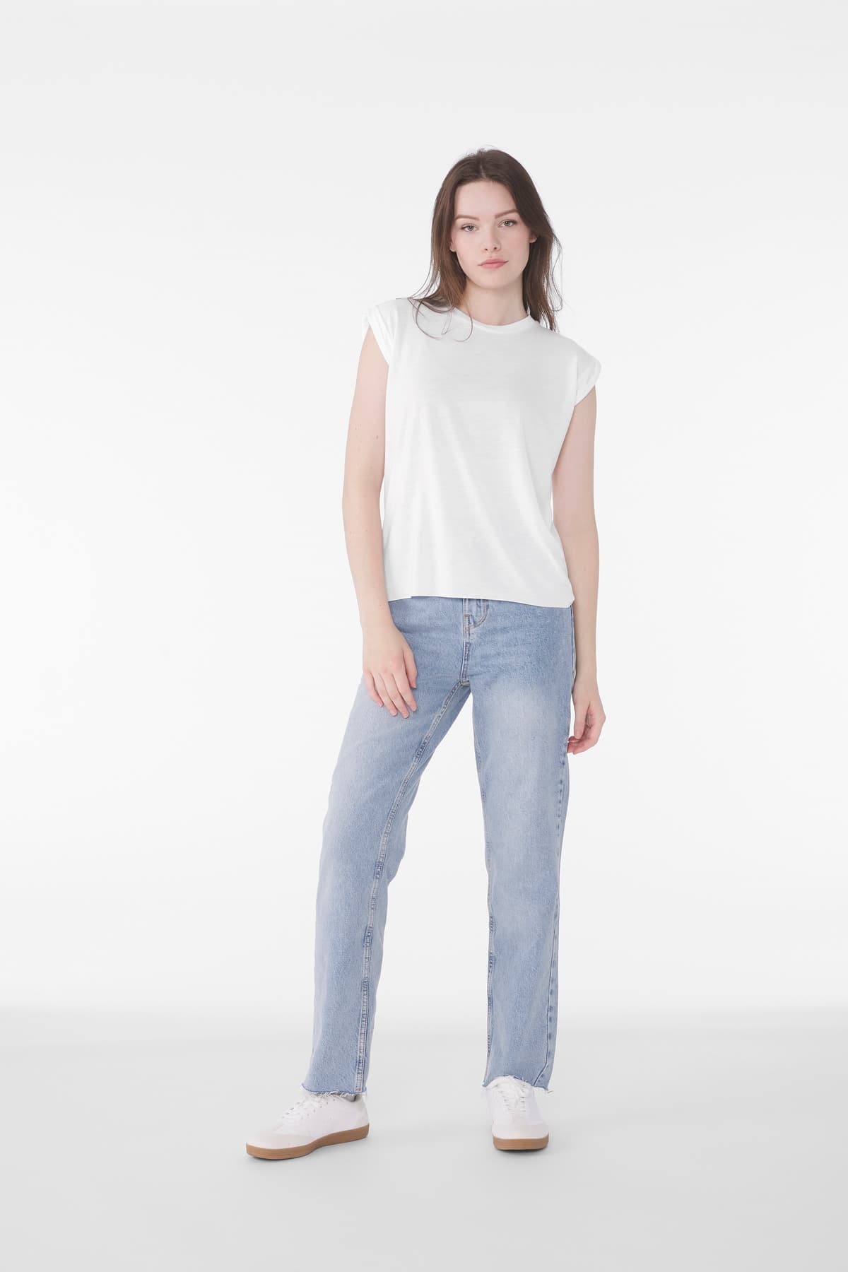Bella + Canvas BELLA+CANVAS Women's Flowy Muscle Tee with Rolled Cuffs BC8804
