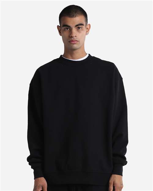 Shaka Wear Unisex Max Heavy Garment-Dyed Crewneck Sweatshirt in Black