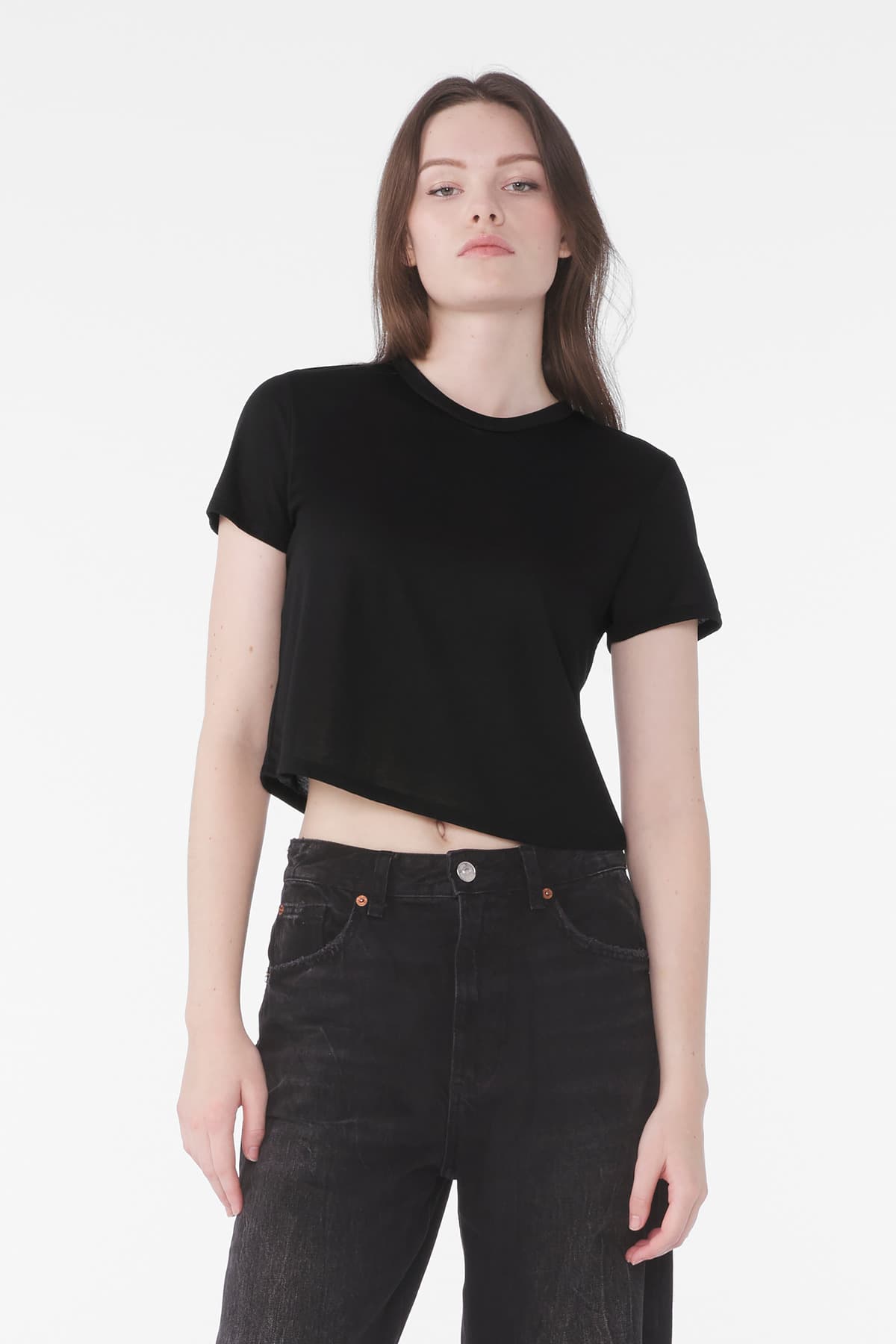 Bella + Canvas BELLA+CANVAS Women's Flowy Cropped Tee BC8882 in Black